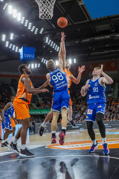 频通过第二 频通过第二